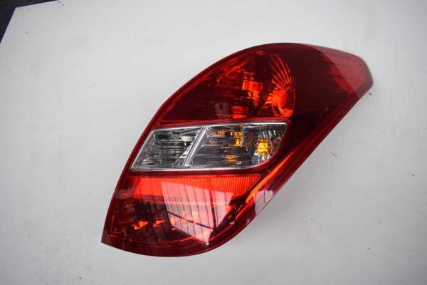 FEU ARRIERE DROIT HYUNDAI - Vue 1